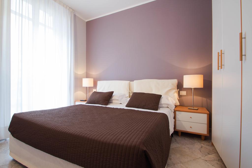 Hotel Corso Alaxi Hotels Алассіо Номер фото