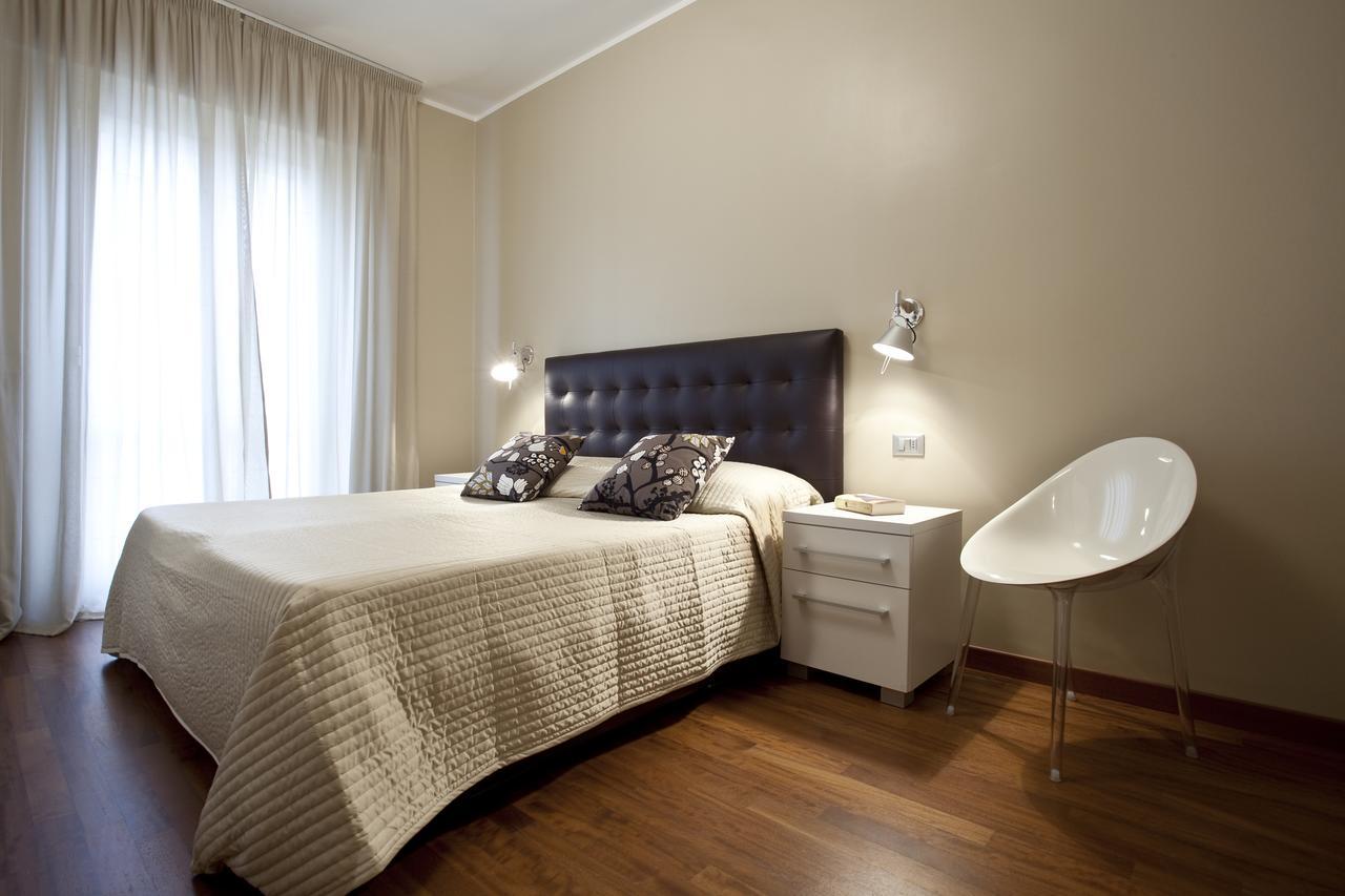 Hotel Corso Alaxi Hotels Алассіо Екстер'єр фото